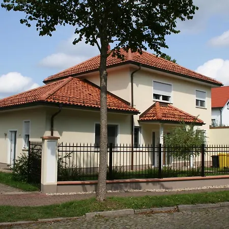 Business Lounge * بوتسدام