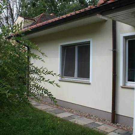 Business Lounge * بوتسدام