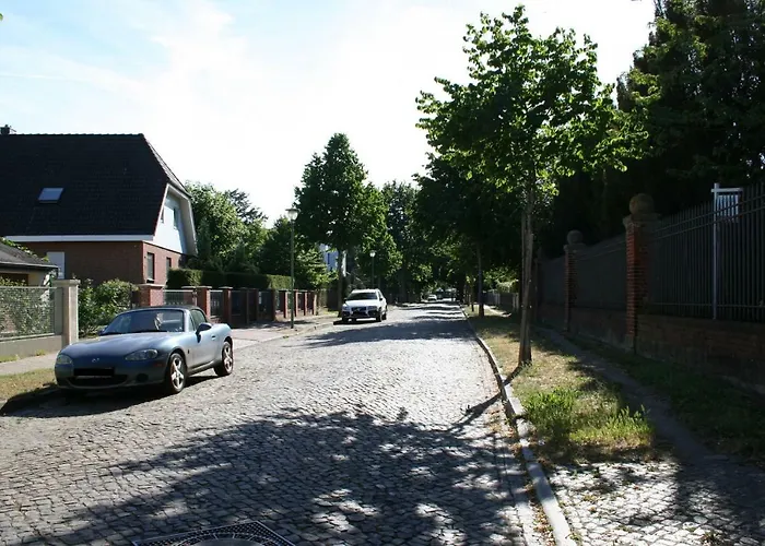 Business Lounge شقة *